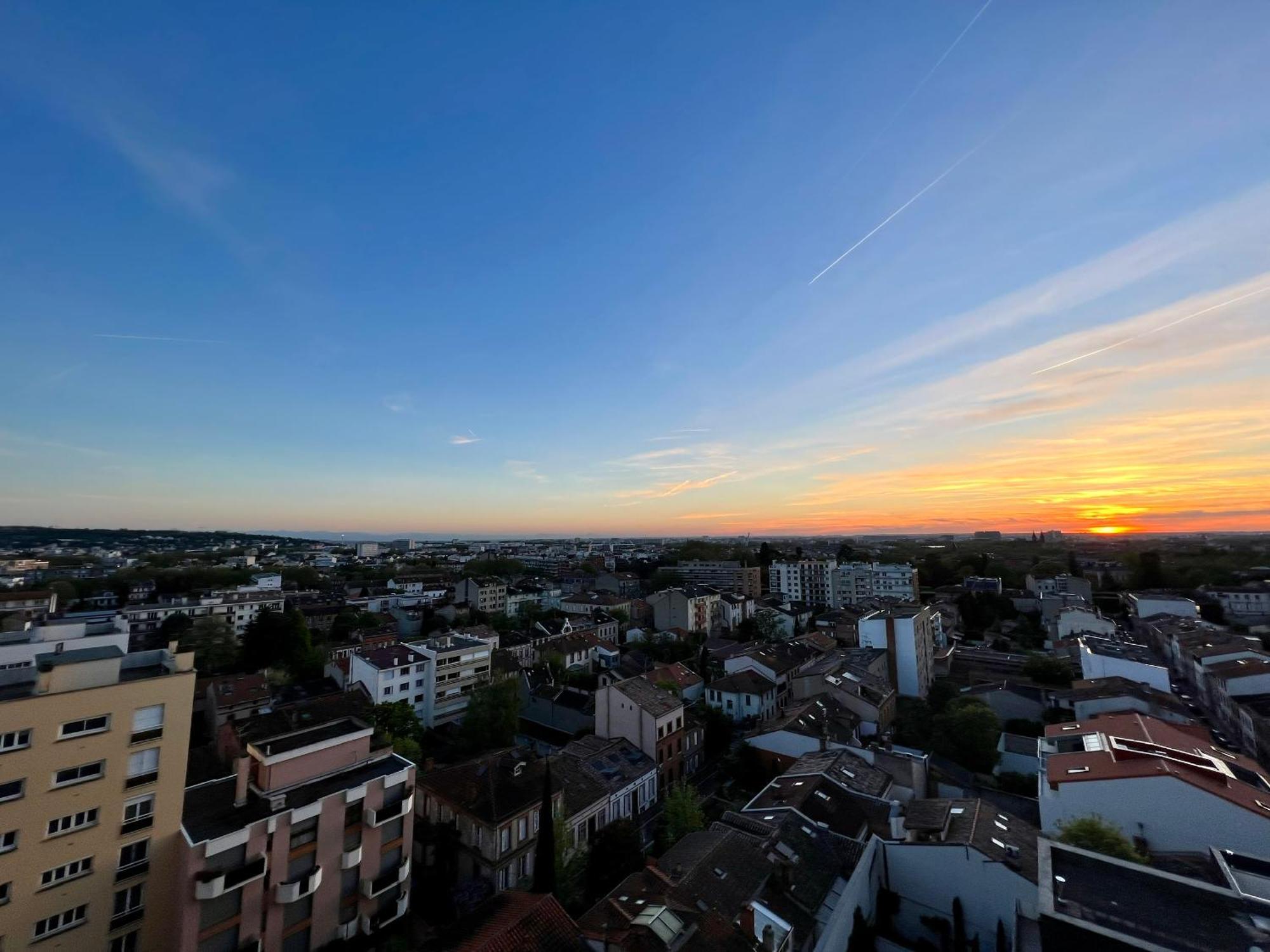 טולוז Sunset Duplex - Grand-Rond, Jardin Des Plantes, Centre-Ville, 2 Bdrs 60M2, Ac, Free Public Car Park 200M Away, Netflix - T3 60M2 Avec Clim, Parking Public Gratuit A 200M מראה חיצוני תמונה