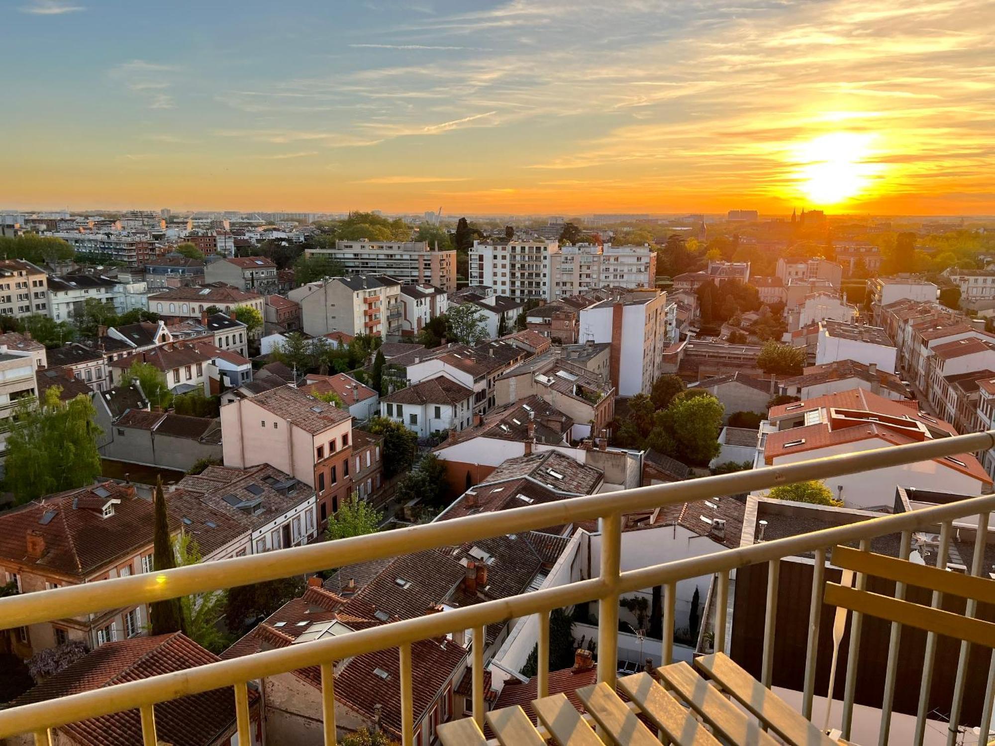 טולוז Sunset Duplex - Grand-Rond, Jardin Des Plantes, Centre-Ville, 2 Bdrs 60M2, Ac, Free Public Car Park 200M Away, Netflix - T3 60M2 Avec Clim, Parking Public Gratuit A 200M מראה חיצוני תמונה
