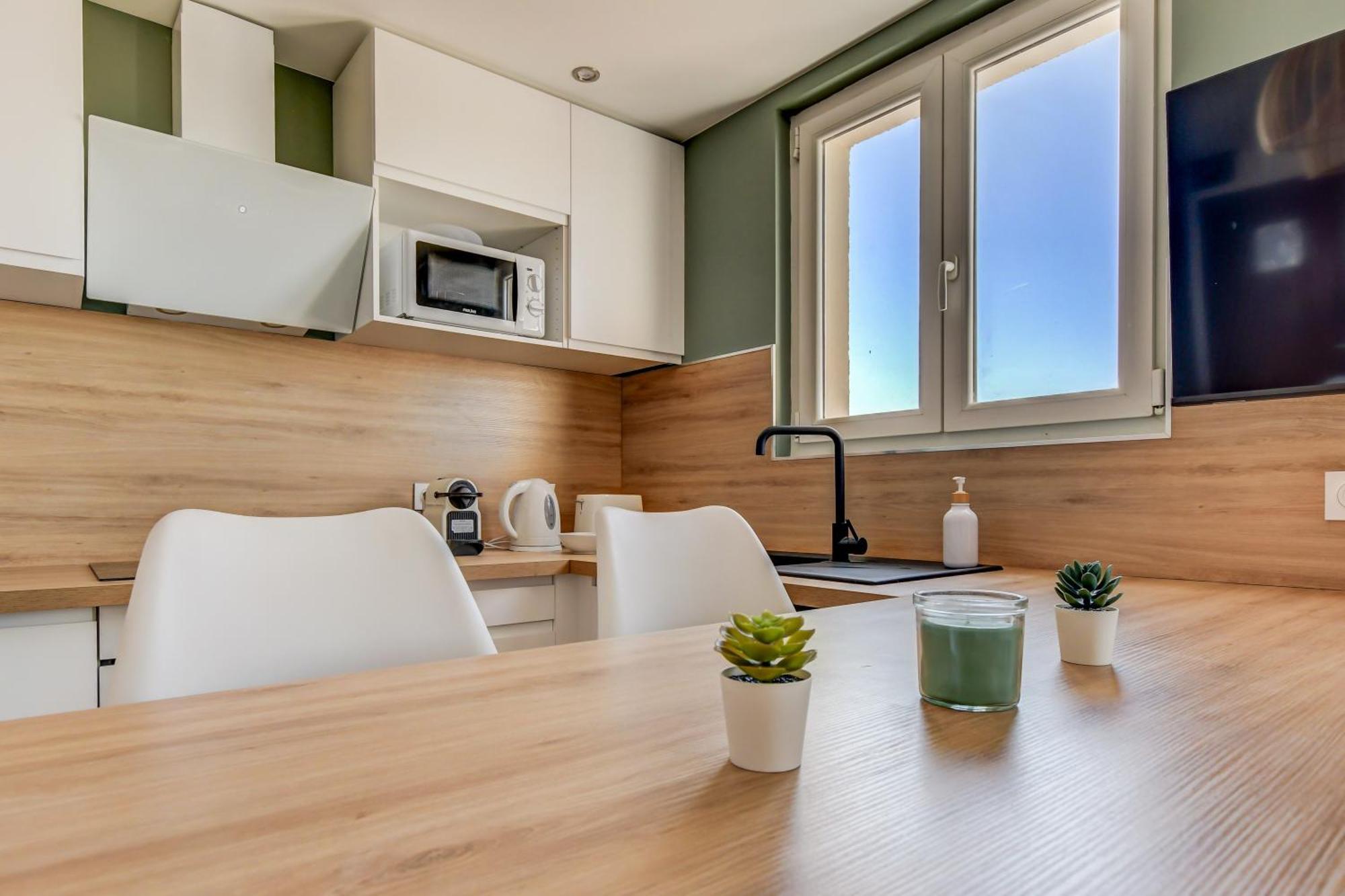 טולוז Sunset Duplex - Grand-Rond, Jardin Des Plantes, Centre-Ville, 2 Bdrs 60M2, Ac, Free Public Car Park 200M Away, Netflix - T3 60M2 Avec Clim, Parking Public Gratuit A 200M מראה חיצוני תמונה